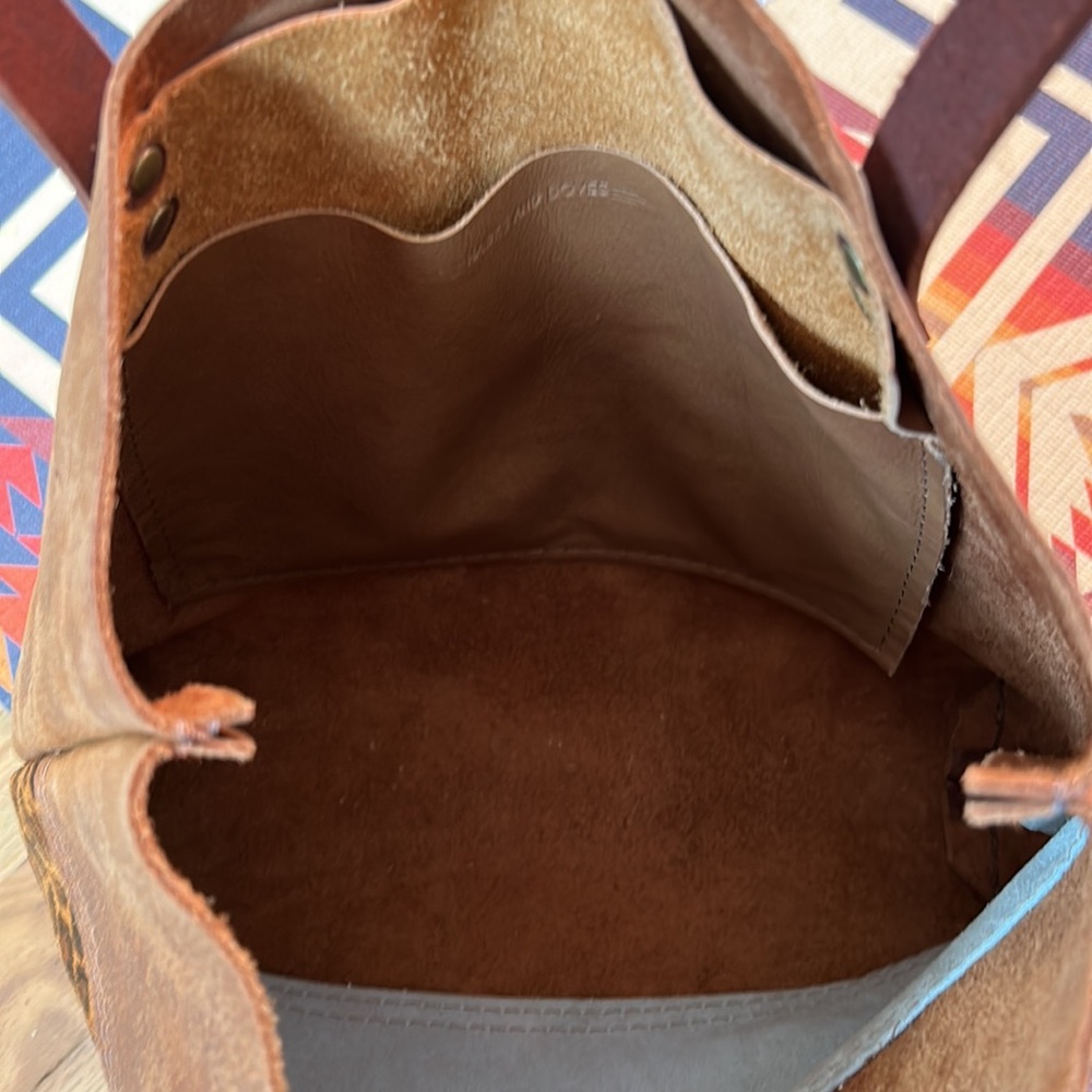 Hawks and Doves leather tote - Picture 6 of 7